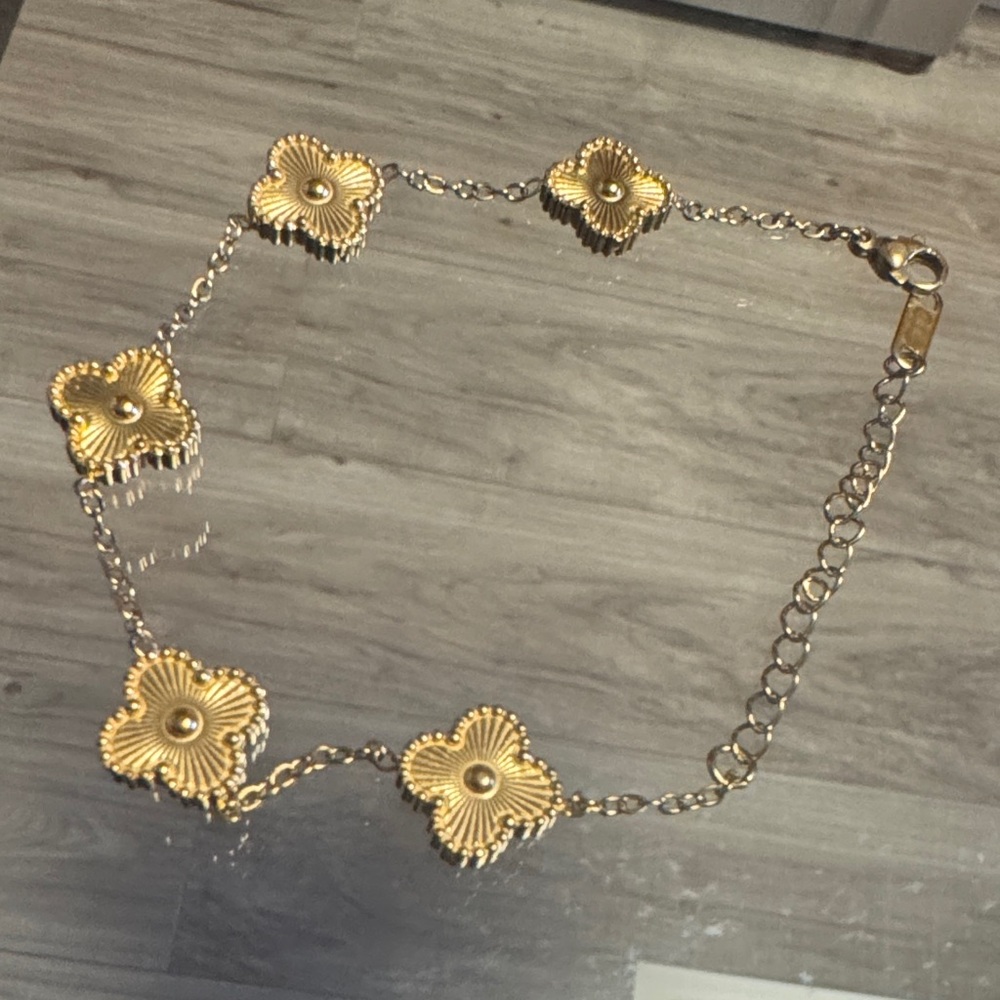 Gold Floral Chain Bracelet